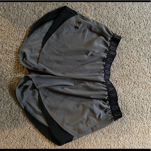 Under Armour shorts - Picture 1 of 1